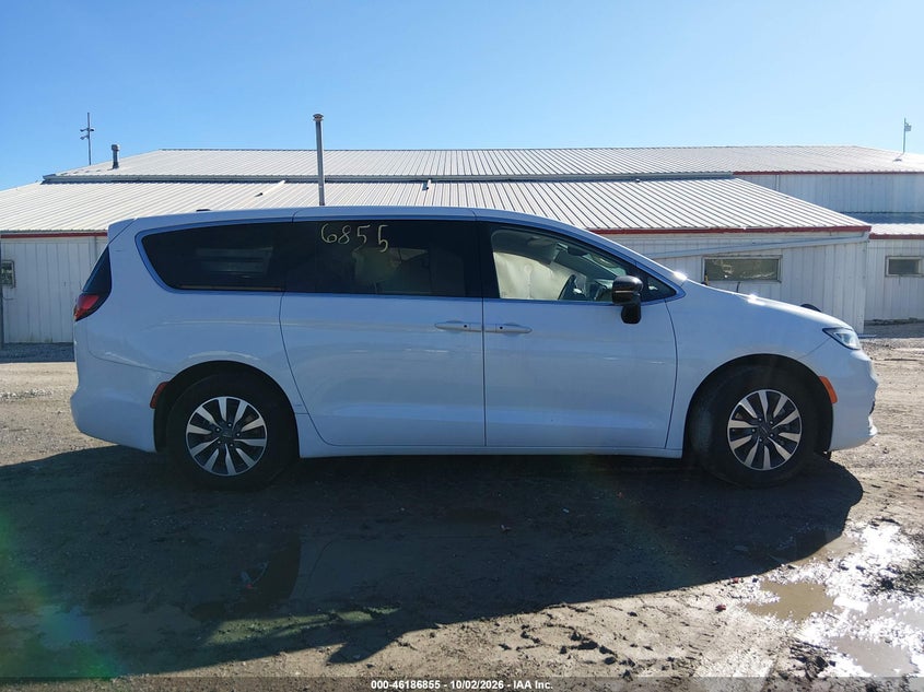 CHRYSLER PACIFICA HYBRID 2024 VIN 2C4RC1S71RR198301