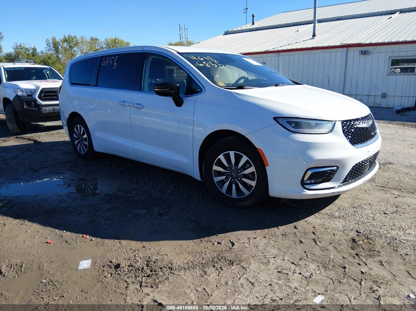 Vin: 2c4rc1s71rr198301, lot: 46686738, chrysler pacifica hybrid select 2024 img_1