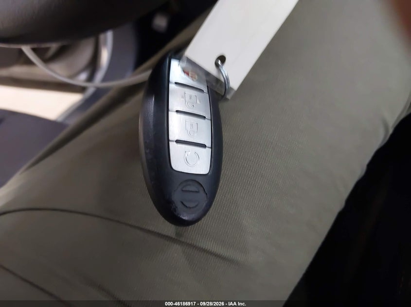 2017 NISSAN MURANO SV · Фото 11