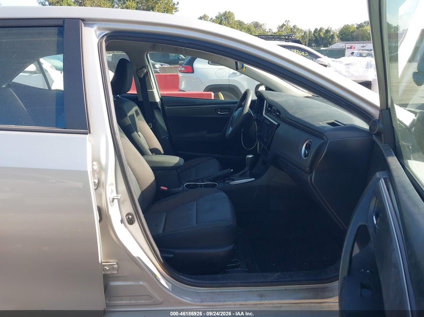 TOYOTA COROLLA - zdjęcie 5