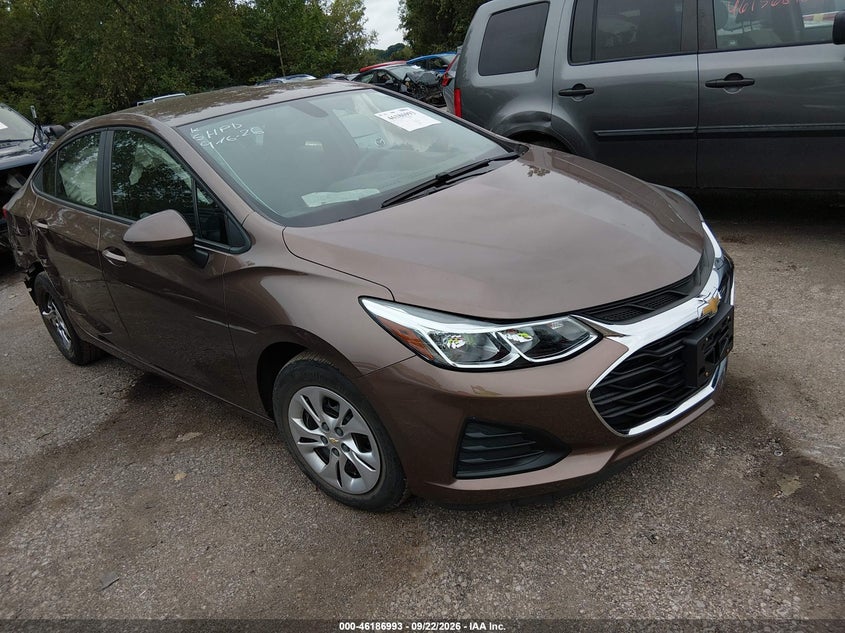 Vin: 1g1bc5sm2k7119197, lot: 46686877, chevrolet cruze ls 2019 img_1