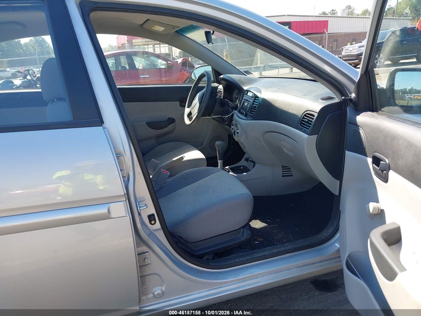 2008 HYUNDAI ACCENT GLS · Photo 5