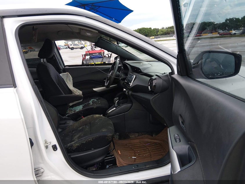 NISSAN KICKS 2018 VIN 3N1CP5CU2JL545838