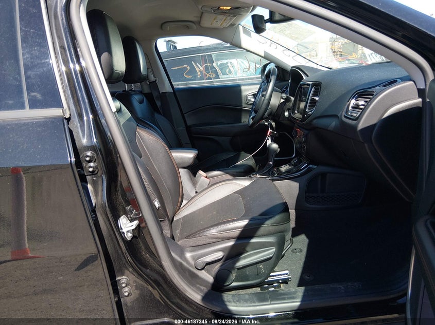 2021 JEEP COMPASS LIMITED · Фото 5