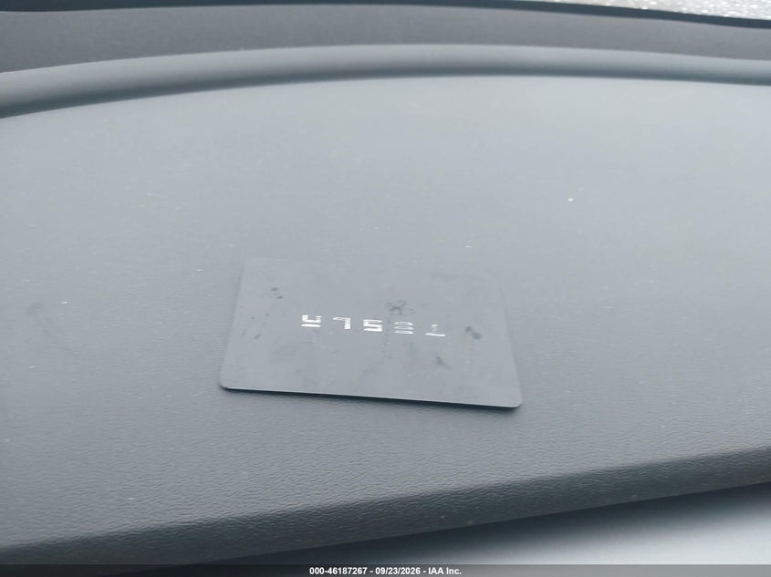 TESLA MODEL Y - zdjęcie 11