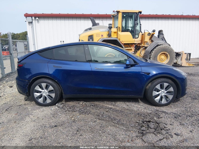 TESLA MODEL Y - zdjęcie 14
