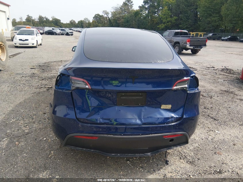 TESLA MODEL Y - zdjęcie 17