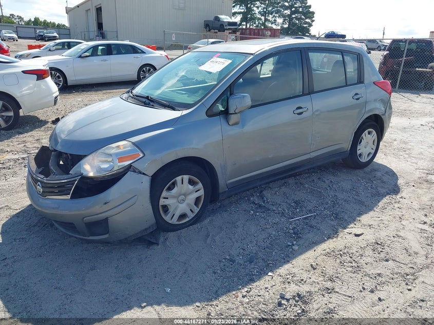 Vin: 3n1bc1cp2bl475690, lot: 46687155, nissan versa 1.8s 20112