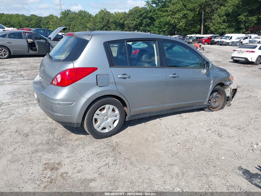 Vin: 3n1bc1cp2bl475690, lot: 46687155, nissan versa 1.8s 20114