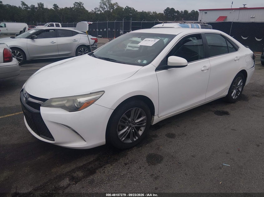 TOYOTA CAMRY - zdjęcie 2