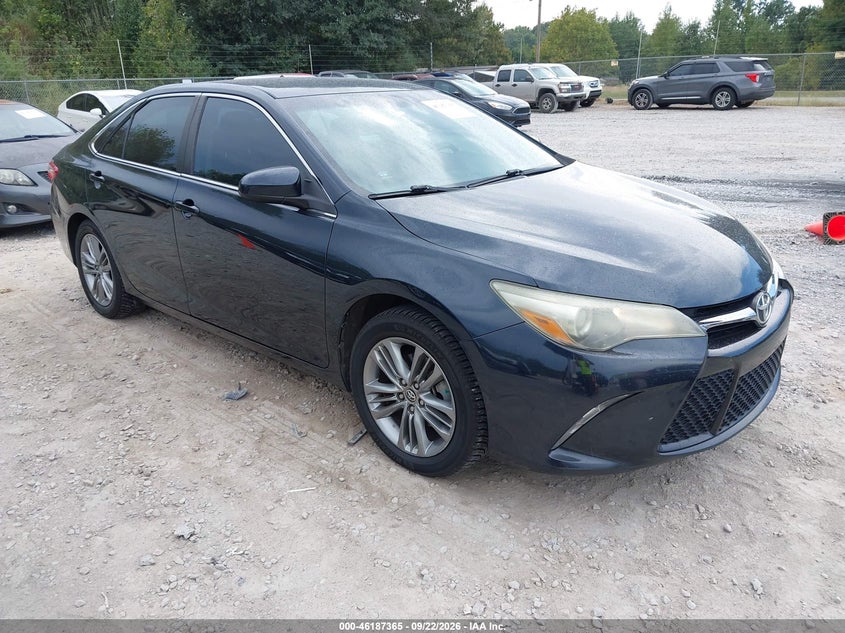 TOYOTA CAMRY - zdjęcie 1