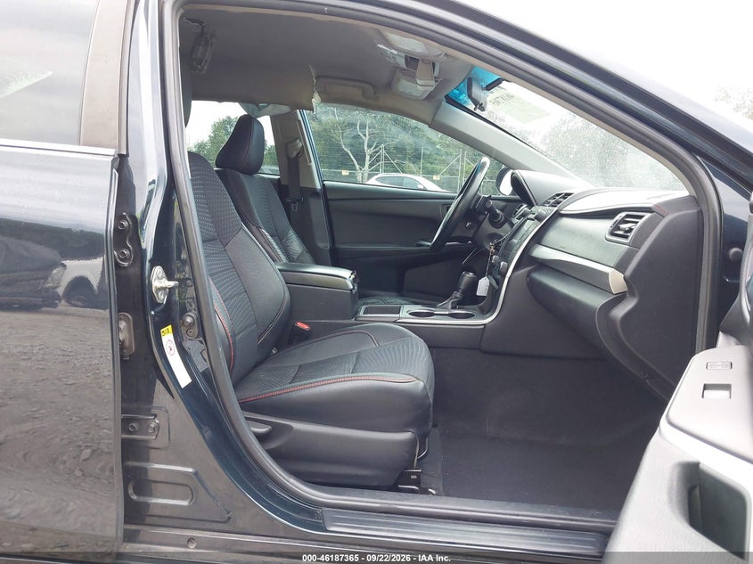 TOYOTA CAMRY - zdjęcie 5