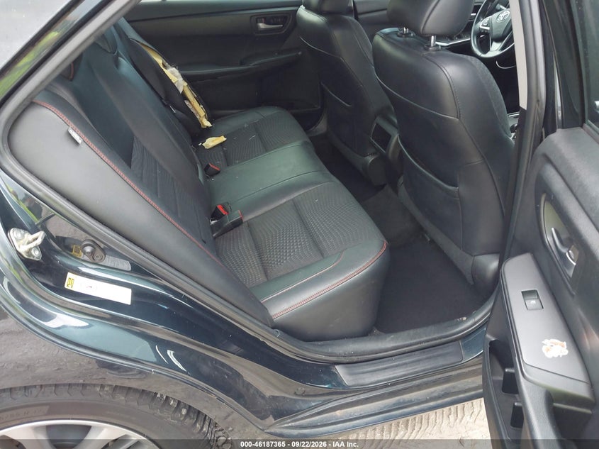 TOYOTA CAMRY - zdjęcie 8