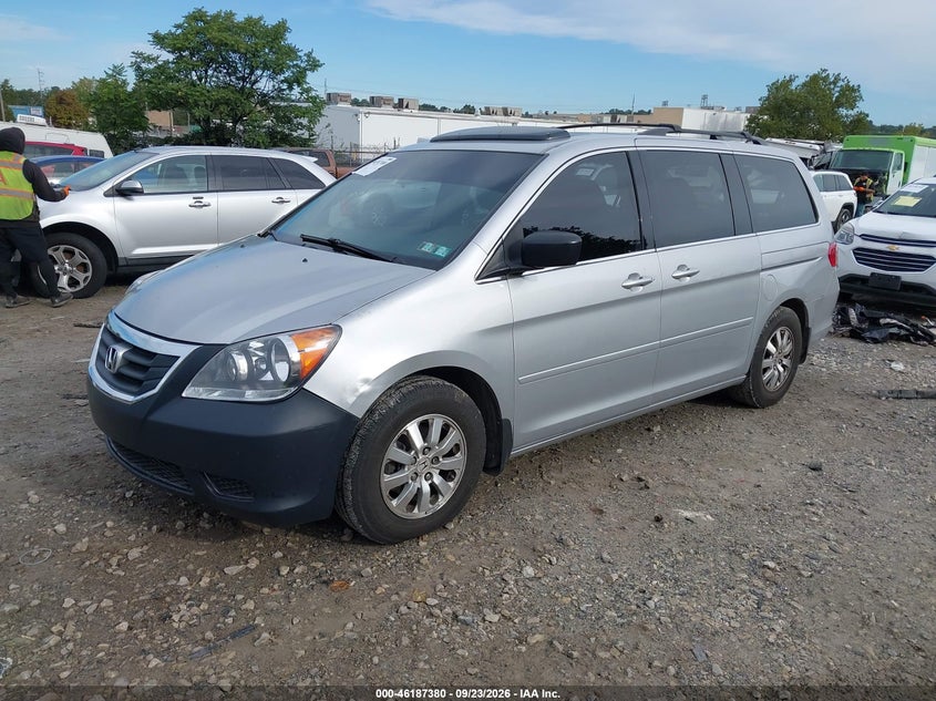 2010 HONDA ODYSSEY auction photo 2