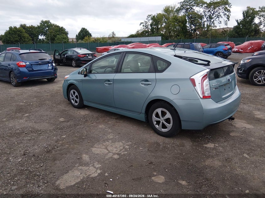 TOYOTA PRIUS - zdjęcie 3