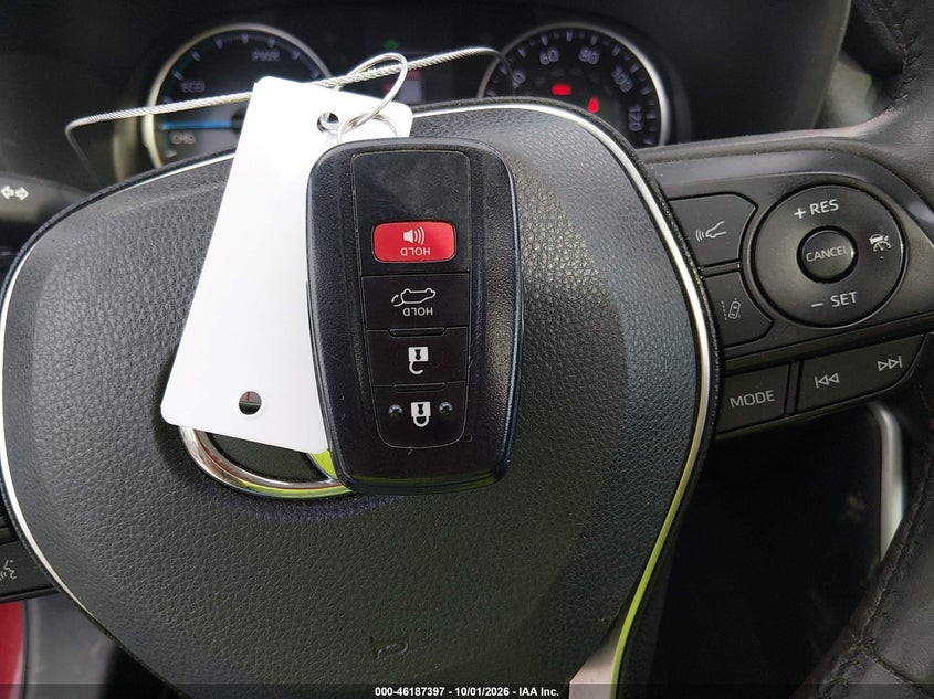 TOYOTA RAV4 HYBRID - zdjęcie 11