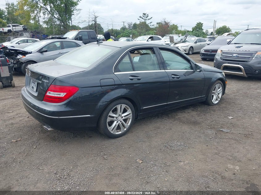 Vin: wddgf8bb0ca673837, lot: 46687292, mercedes-benz c-class c 300 luxury 20124