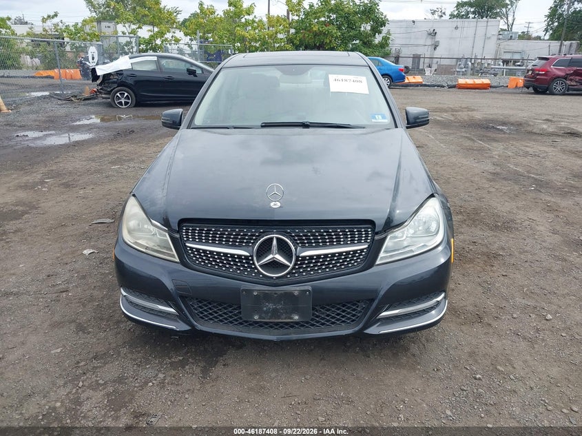MERCEDES-BENZ C-CLASS 2012 VIN WDDGF8BB0CA673837
