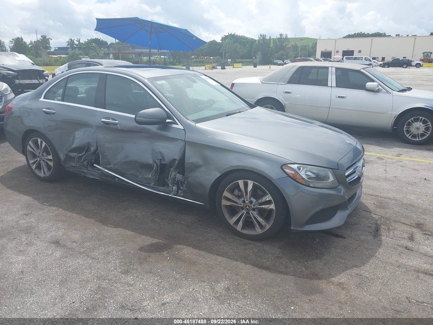 Vin: 55swf4jb8ju239622, lot: 46687372, mercedes-benz c 300 2018 img_1