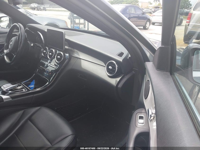 2018 MERCEDES-BENZ C 300 · Фото 5