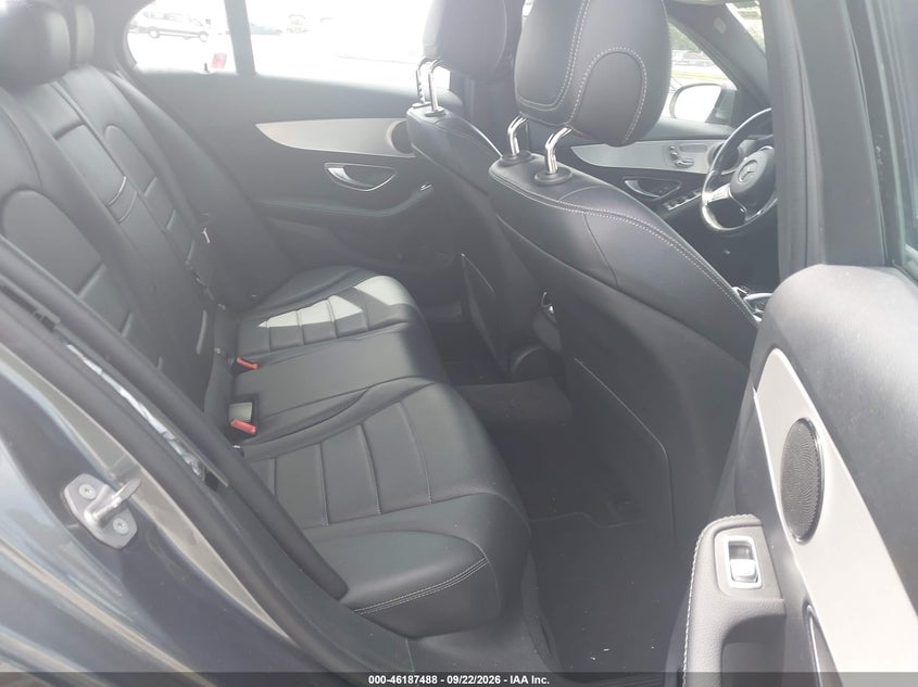 2018 MERCEDES-BENZ C 300 · Фото 8