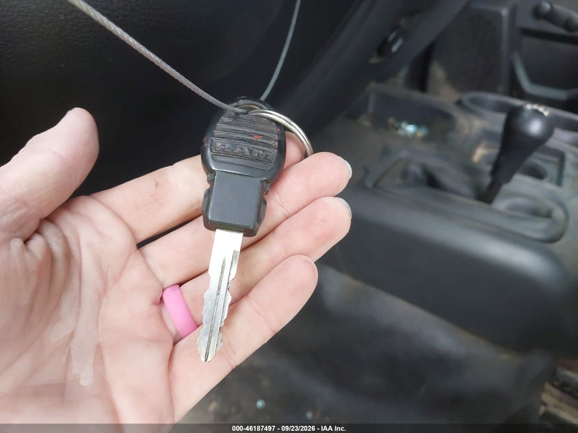 2012 RAM 2500 ST · Photo 11
