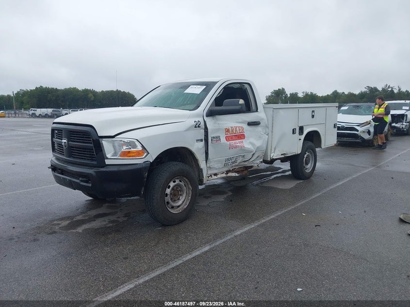 2012 RAM 2500 ST · Photo 2