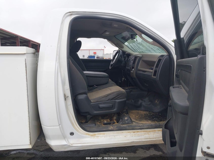 2012 RAM 2500 ST · Photo 5