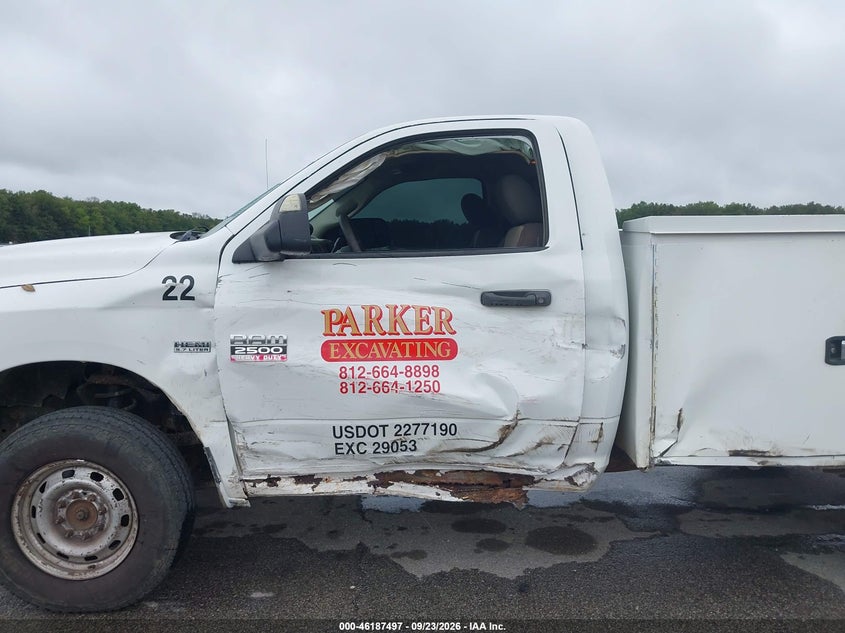2012 RAM 2500 ST · Photo 6