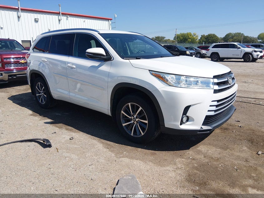 TOYOTA HIGHLANDER - zdjęcie 1
