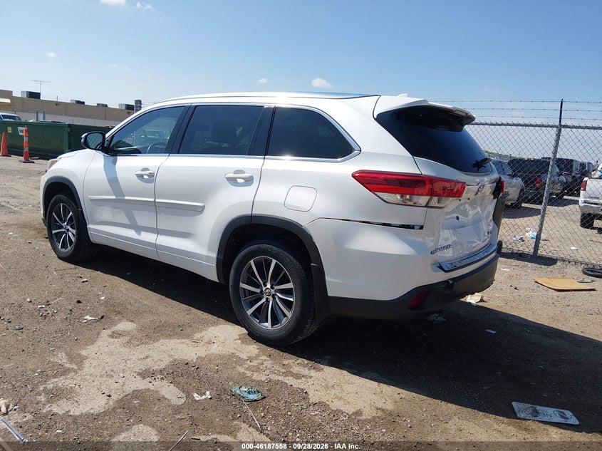 TOYOTA HIGHLANDER - zdjęcie 3