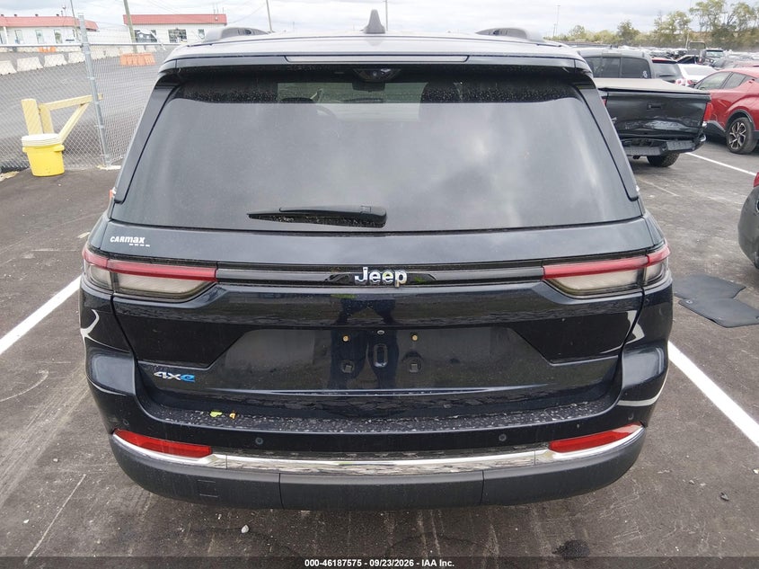 JEEP GRAND CHEROKEE 4XE - zdjęcie 16