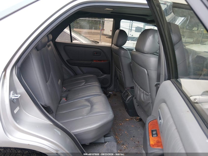 LEXUS RX 300 2000 VIN JT6HF10U0Y0154513