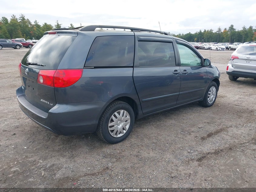 2009 TOYOTA SIENNA auction photo 4