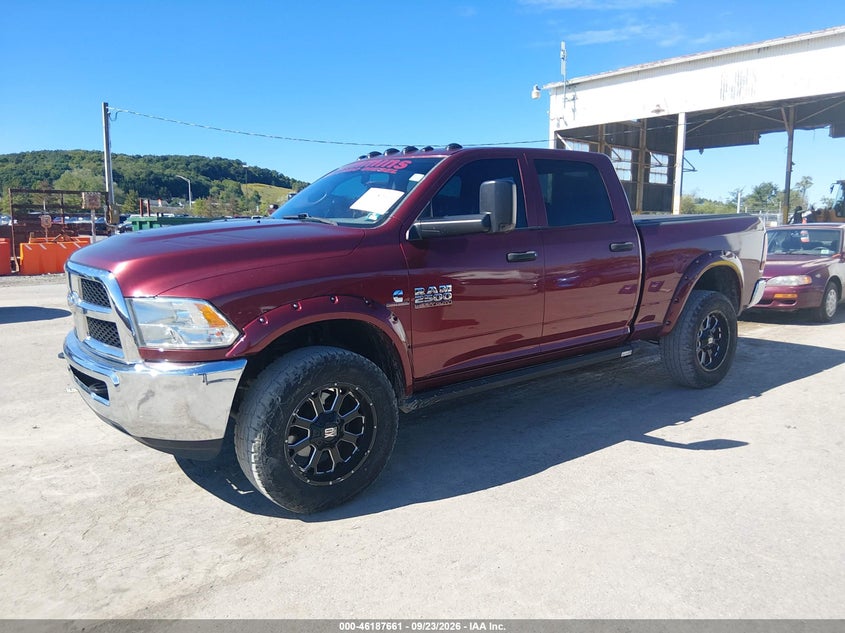 Vin: 3c6ur5cl6hg676350, lot: 46687545, ram 2500 tradesman  4x4 6'4 box 20172
