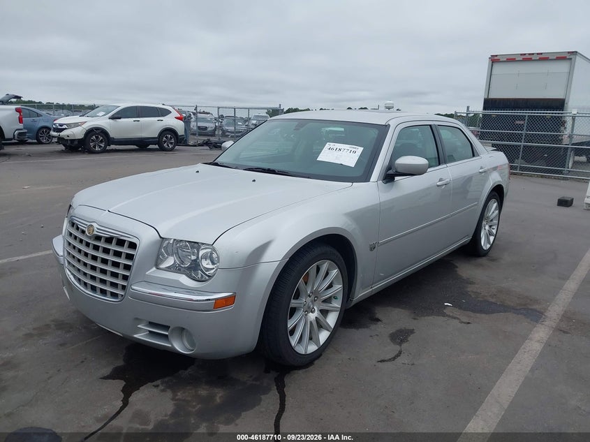2007 Chrysler 300C, Удар сзади, IAAI, VIN 2C3LA63HX7H849044 — фото 2