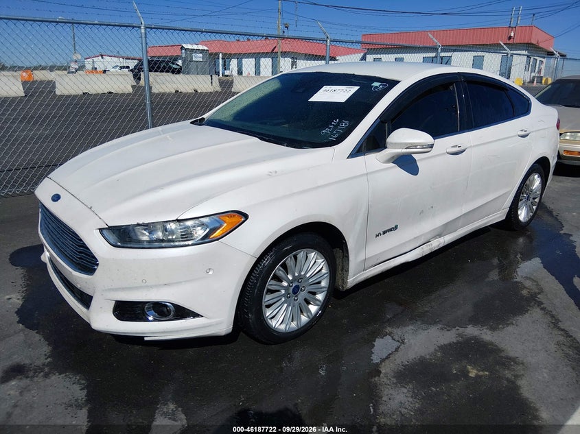 2013 FORD FUSION HYBRID SE · Фото 2