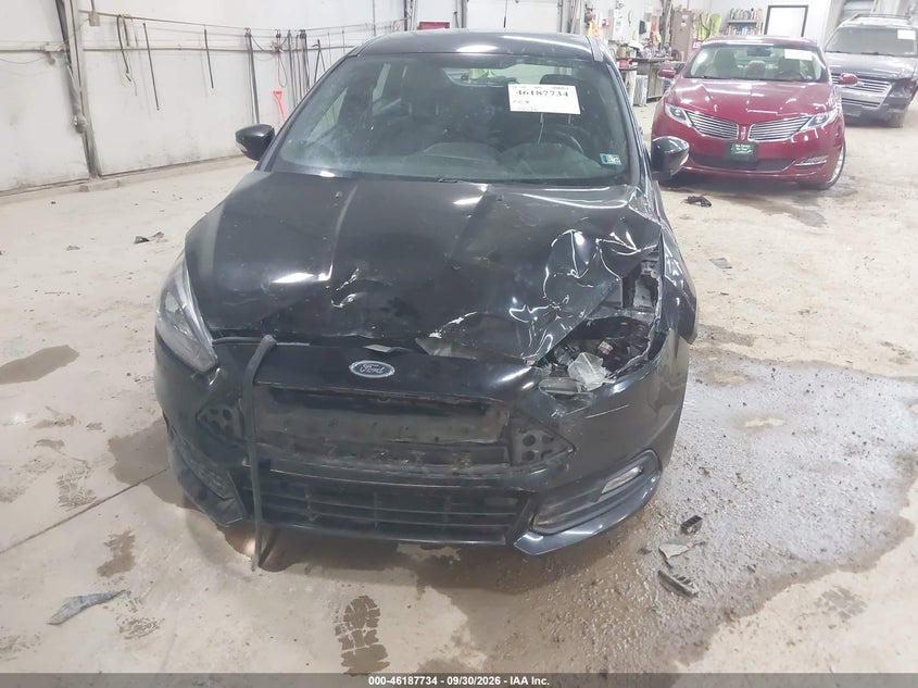 2016 FORD FOCUS ST · Фото 12