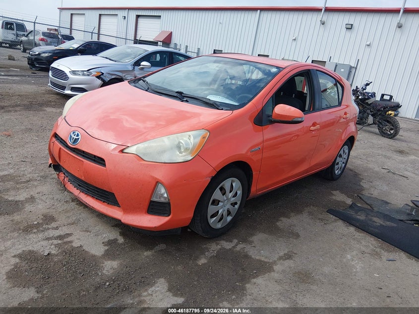 Vin: jtdkdtb39d1054743, lot: 46687679, toyota prius c two 20132