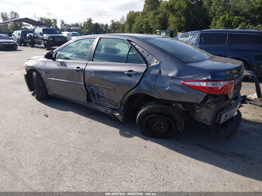 TOYOTA CAMRY - zdjęcie 3