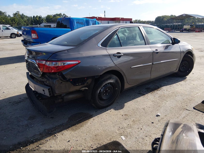 TOYOTA CAMRY - zdjęcie 4