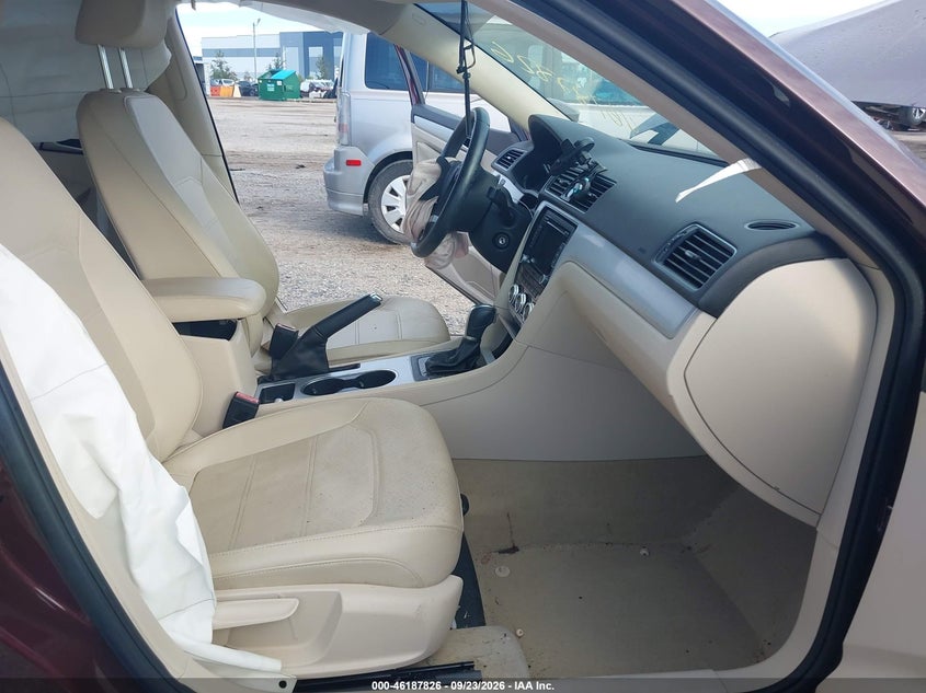 VOLKSWAGEN PASSAT 2013 VIN 1VWBP7A32DC136069