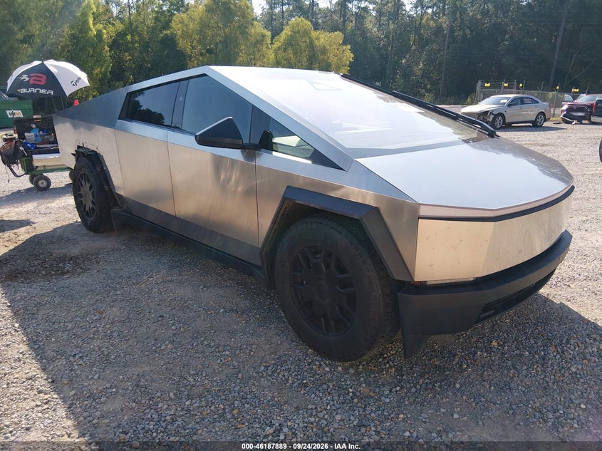 Vin: 7g2cehed0ra041813, lot: 46687771, tesla cybertruck all-wheel drive 2024 img_1