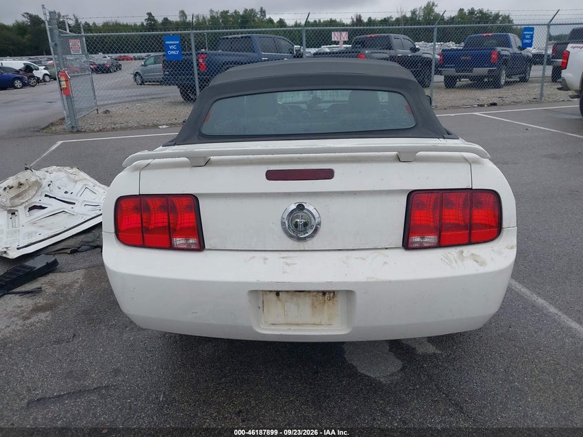 2006 FORD MUSTANG V6 · Фото 17