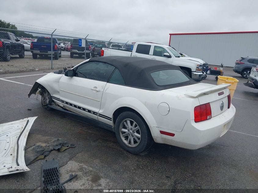 2006 FORD MUSTANG V6 · Фото 3