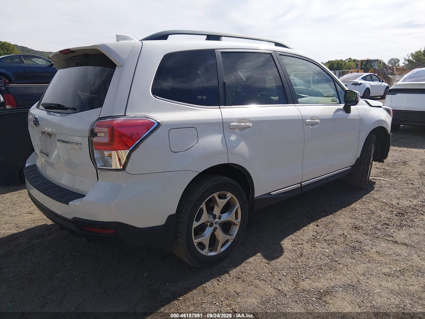 Vin: jf2sjawc3hh540261, lot: 46687875, subaru forester 2.5i touring 20174