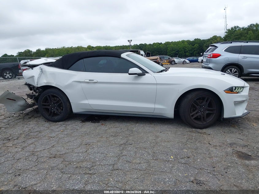 FORD MUSTANG - zdjęcie 13
