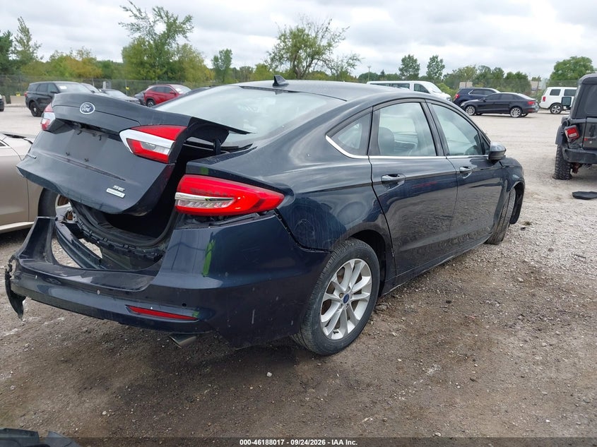 Vin: 3fa6p0hd0lr228068, lot: 46687901, ford fusion se 20204