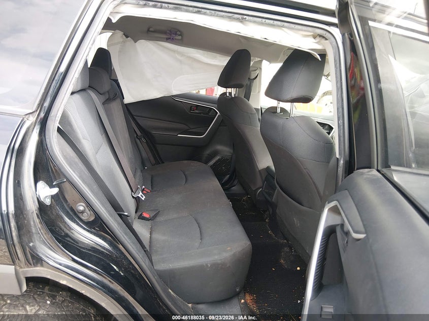 TOYOTA RAV4 - zdjęcie 8