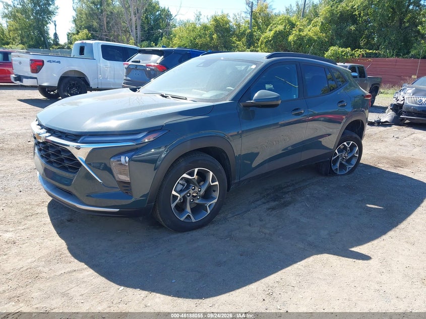 2025 CHEVROLET TRAX FWD LT · Фото 2